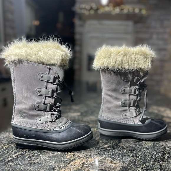 COPY - Sorel winter boots grey kids with fur Joan of Arctic size 1 (little kids… - Picture 3 of 6